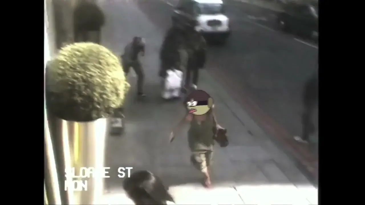 Harvey Nichols “Shoplifters” (2016), frame 6
