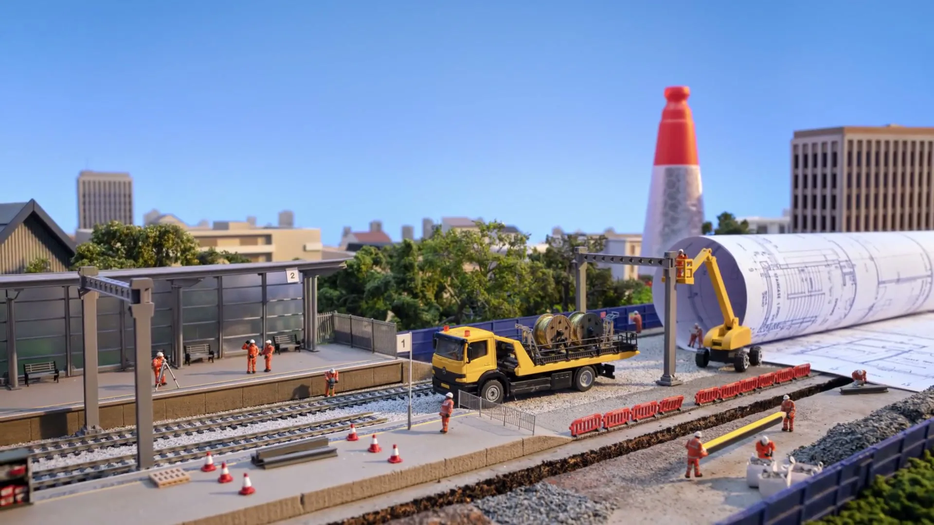 TRANSPENNINE ROUTE UPGRADE “Construction - Electrify” (2024)