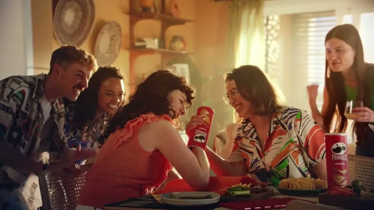 Pringles "Can Hands - Apero" (2023) commercial still