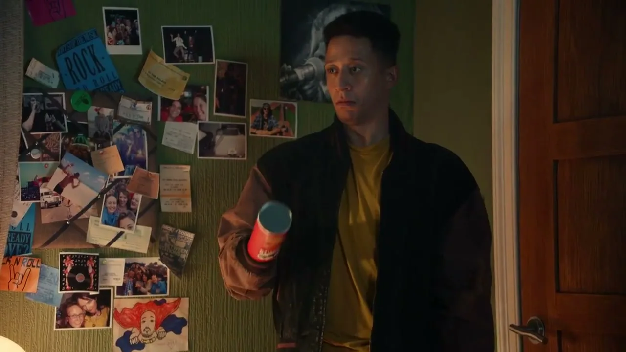 Pringles "Nights In - Europe" (2023) commercial still