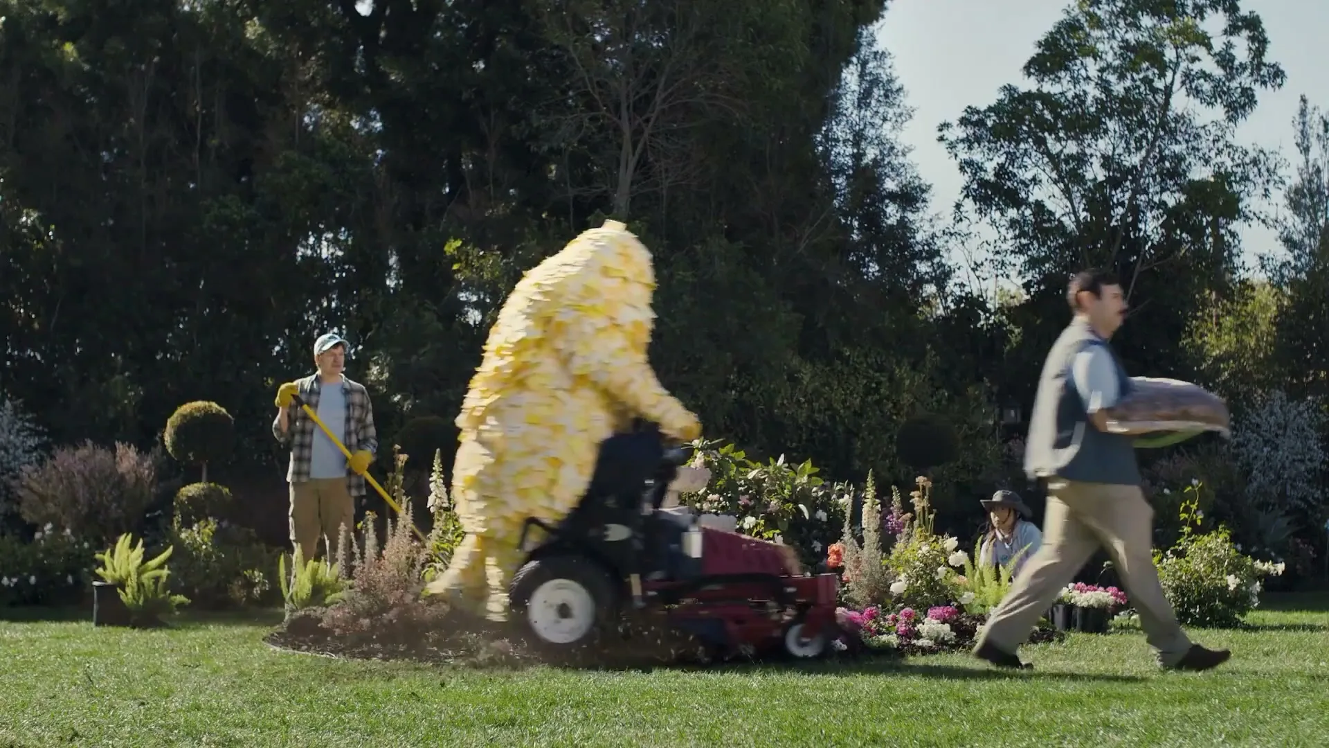 Progressive Insurance “Mo's Mulch & Mow” (2025)