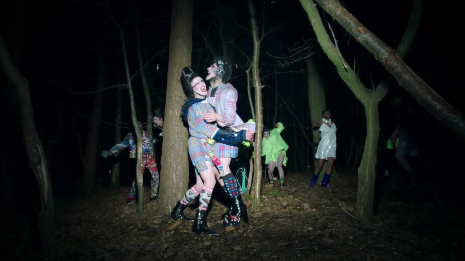 Samsung UK "Samsung Loverboy" (2022) commercial still
