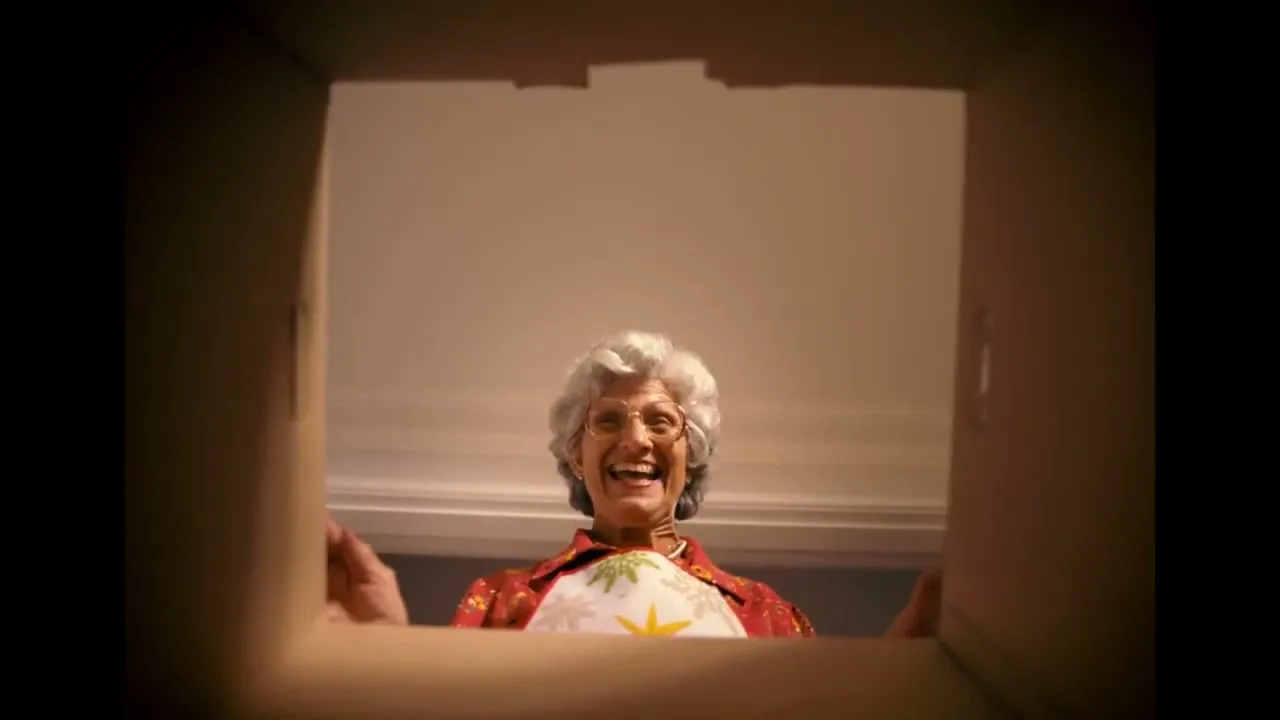Australia Post "Aus Post - Spread the Merry" (2022) commercial still