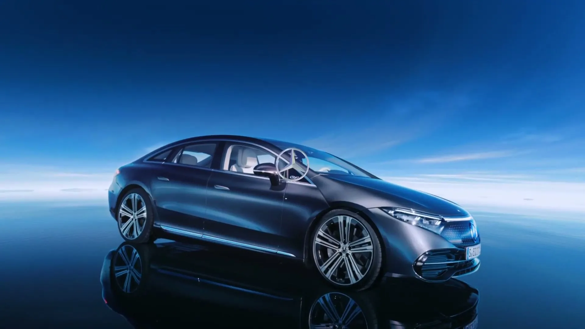 Mercedes Benz “EQS - Arrival”, directed by Thibaut Grevet