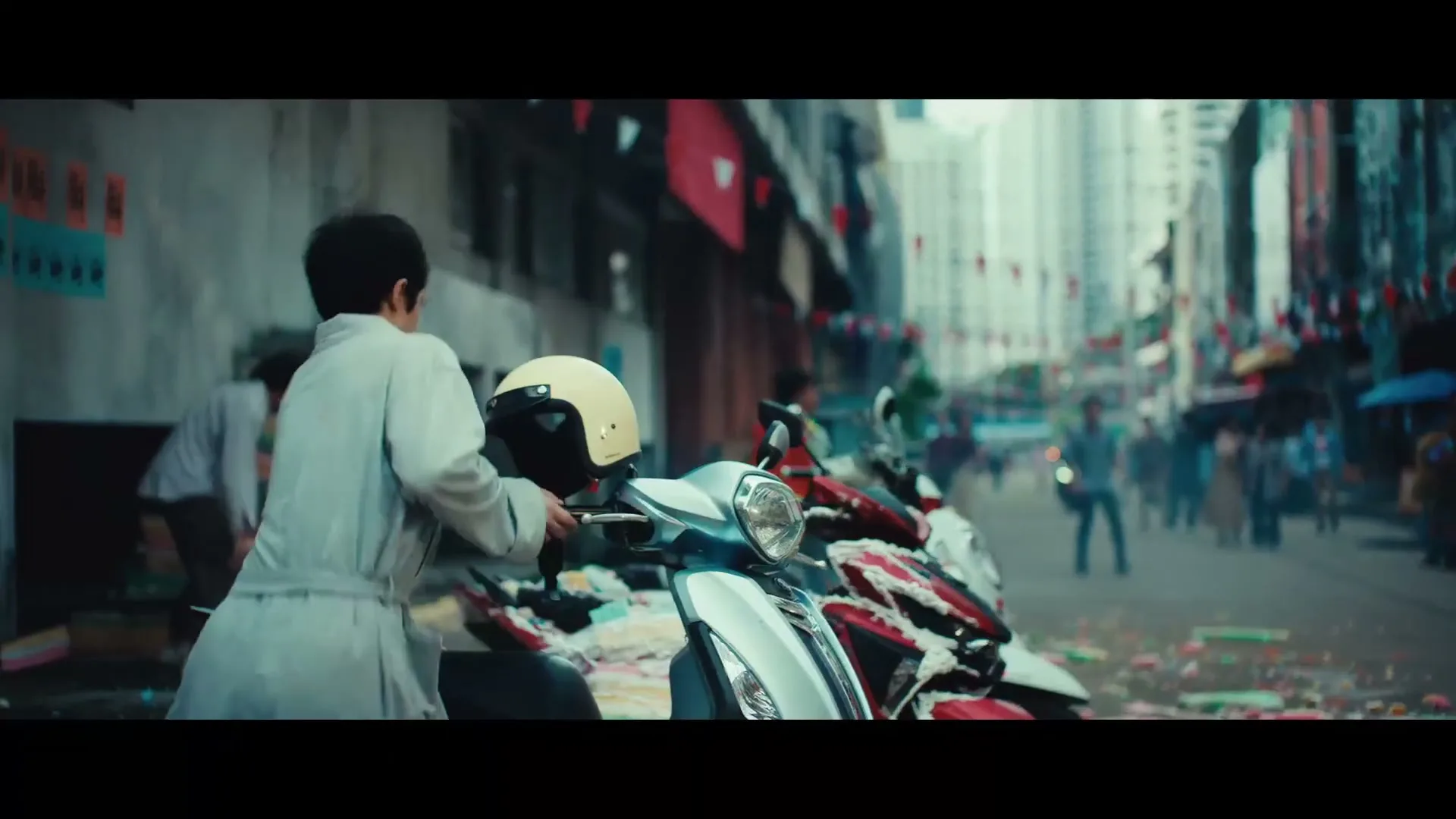 KFC Thailand “Let There Be Cake” (2025), frame 5