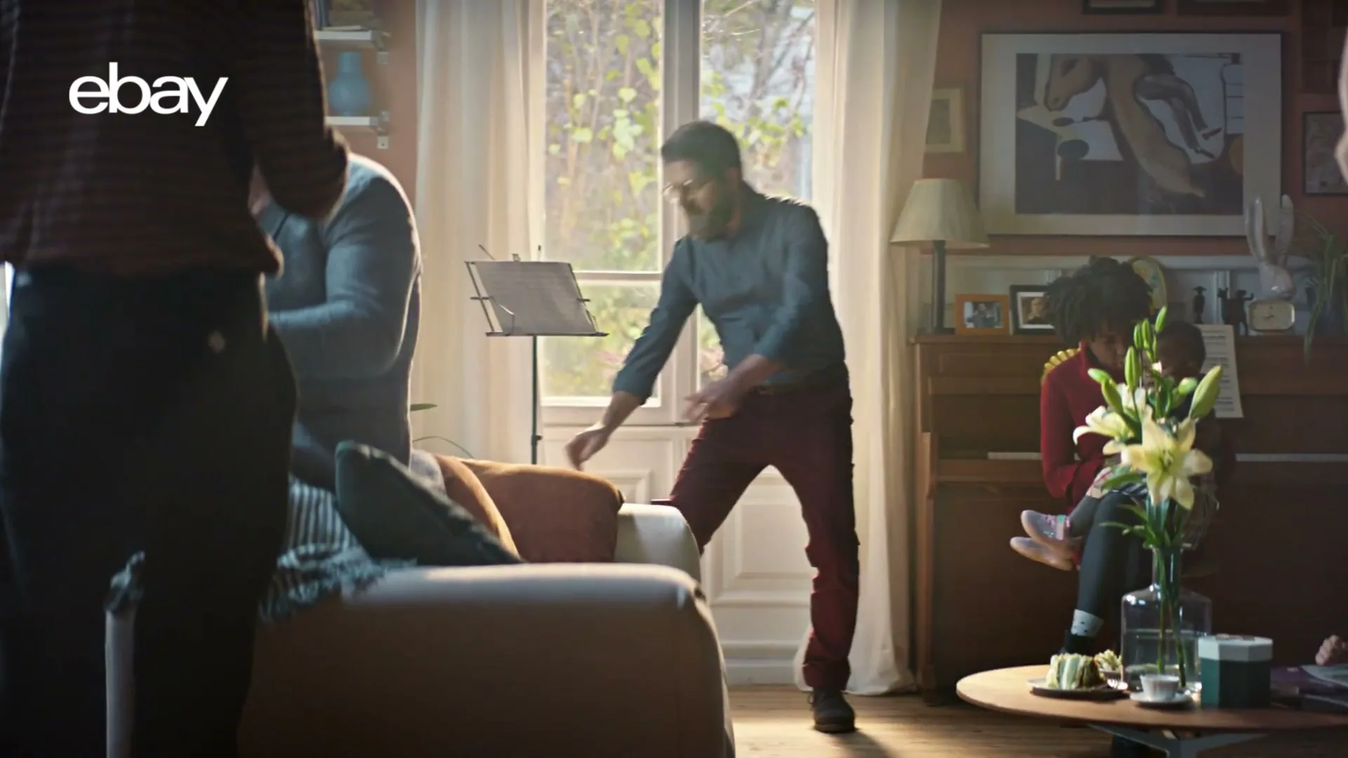 eBay GmbH "Let It Go. For Free. Violine" (2025) commercial still