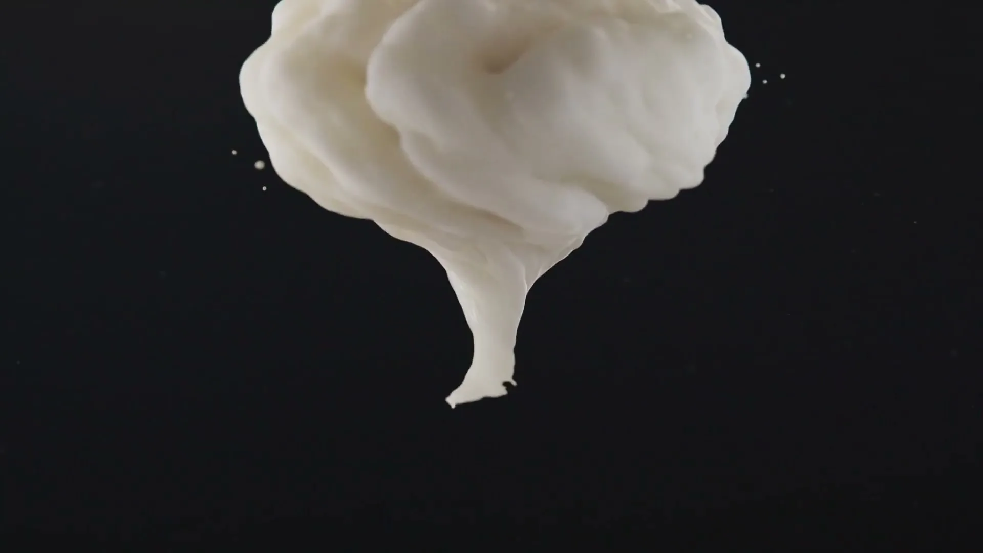 Anchor “Milk Cloud”, directed by Andrew Van Der Westhuyzen