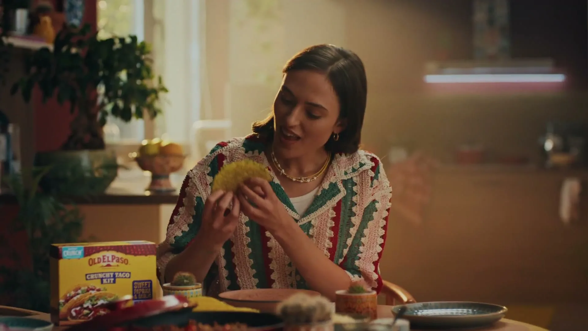 Old El Paso “The Crunch Is Calling” (2026), frame 2