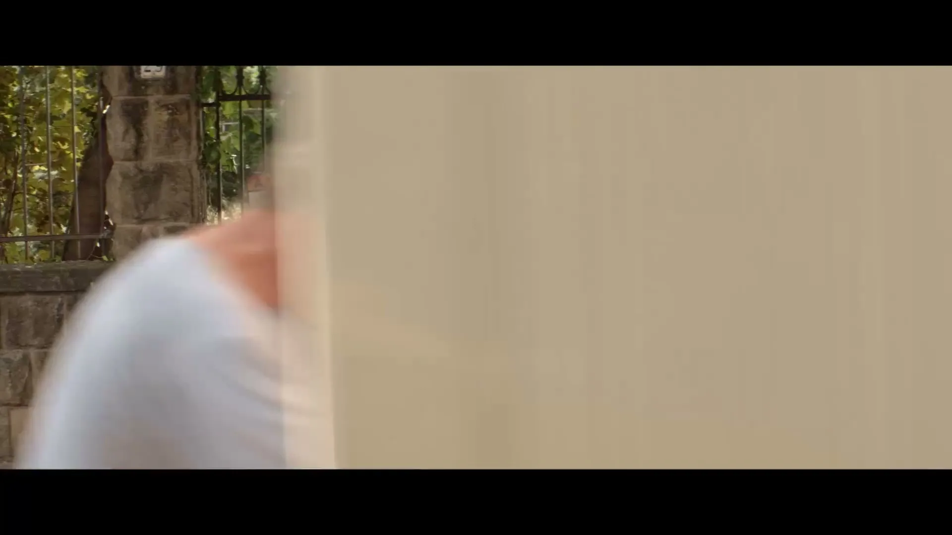 BNP PARIBAS FORTIS "Life Moves Forward" (2014) commercial still