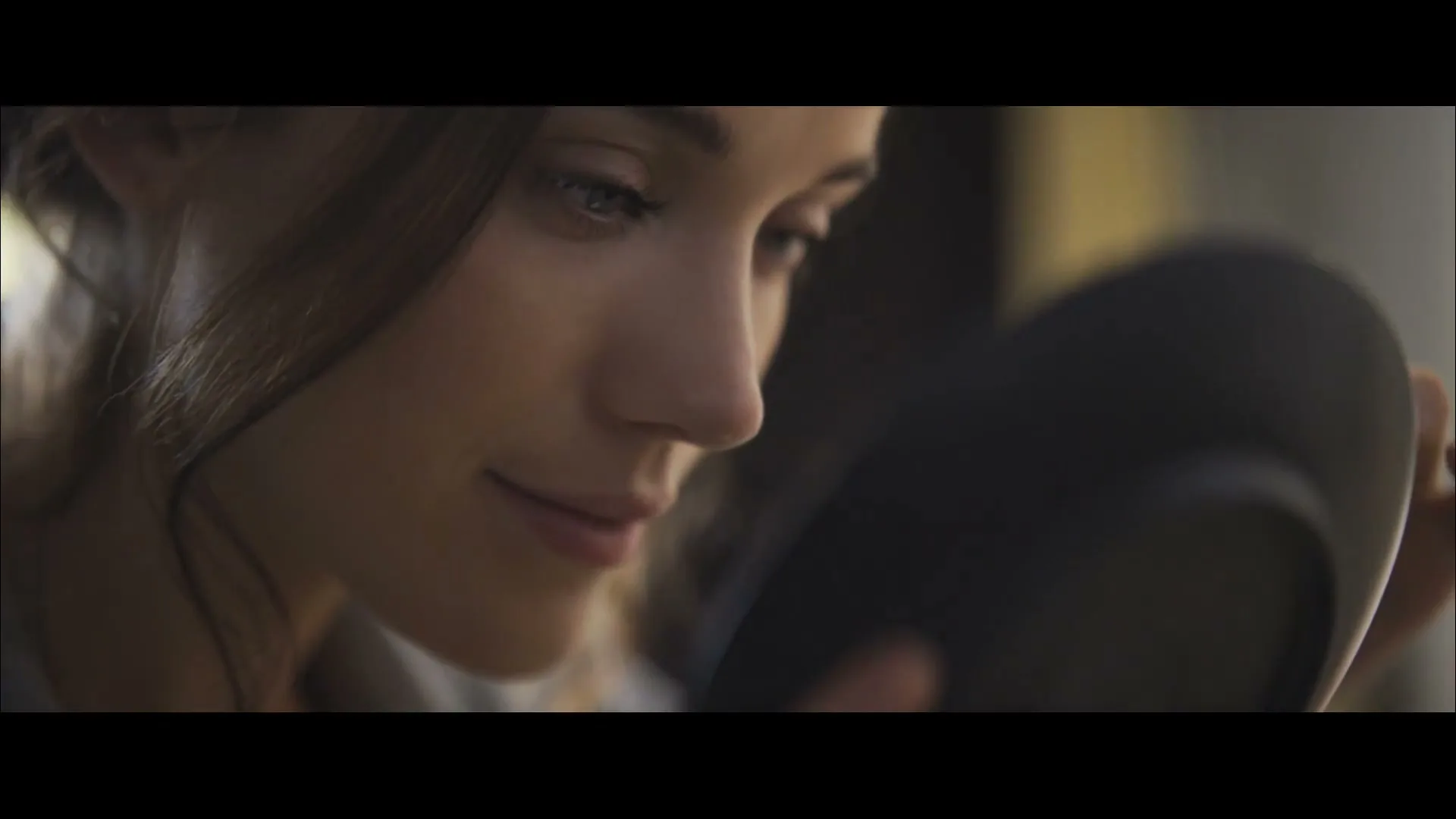 L'Or "Artist" (2023) commercial still