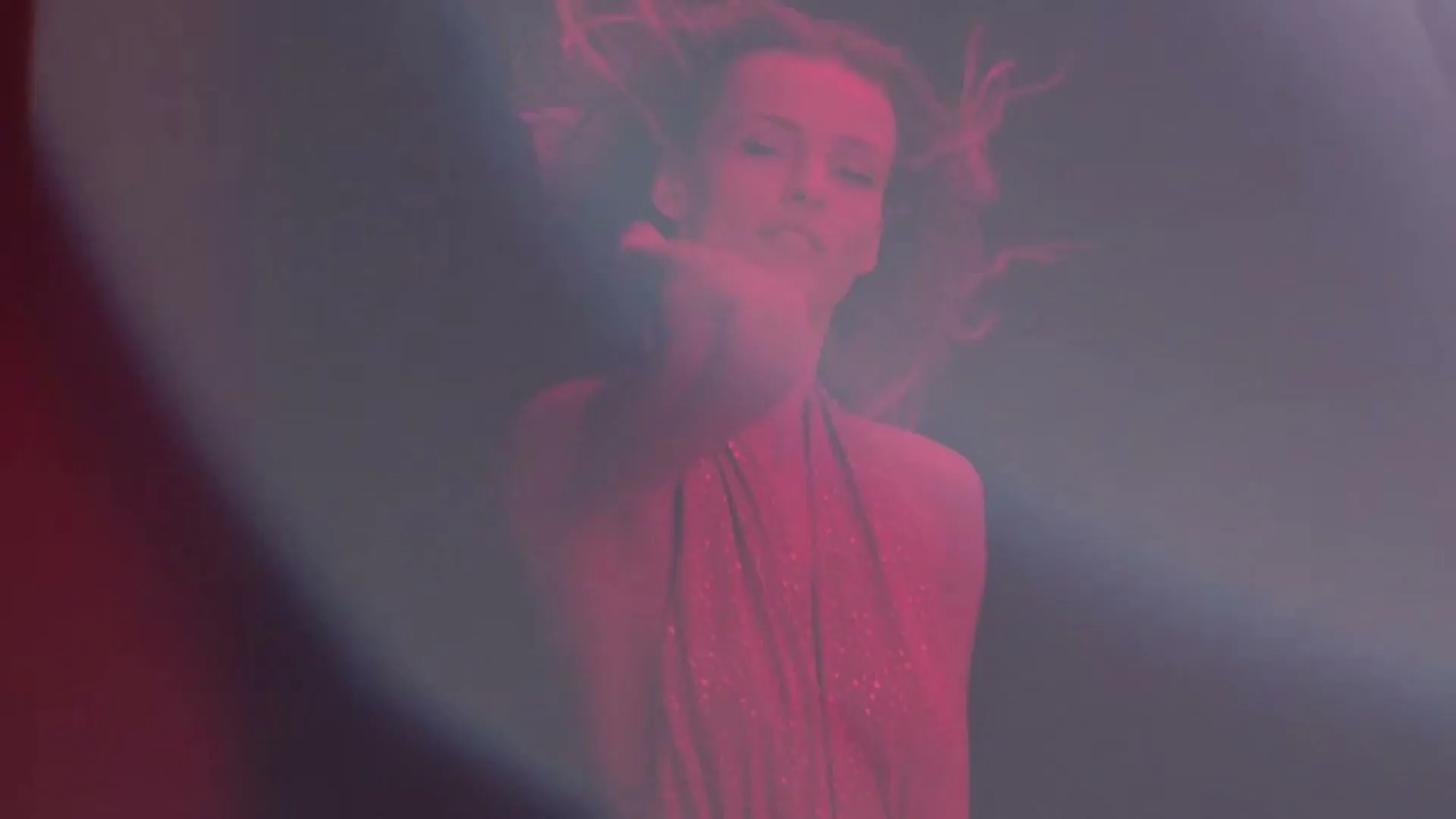 Michael Kors “Sexy Ruby” (2025), frame 4