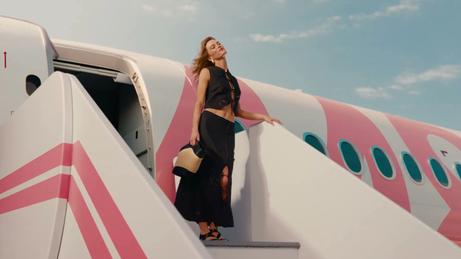 Marks & Spencer Clothing and Home “Summer” (2025), frame 2