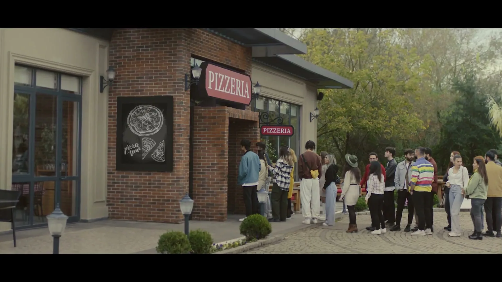 Heinz Kraft “Pizzeria - Try Carefully (Director's Cut)” (2024), frame 2