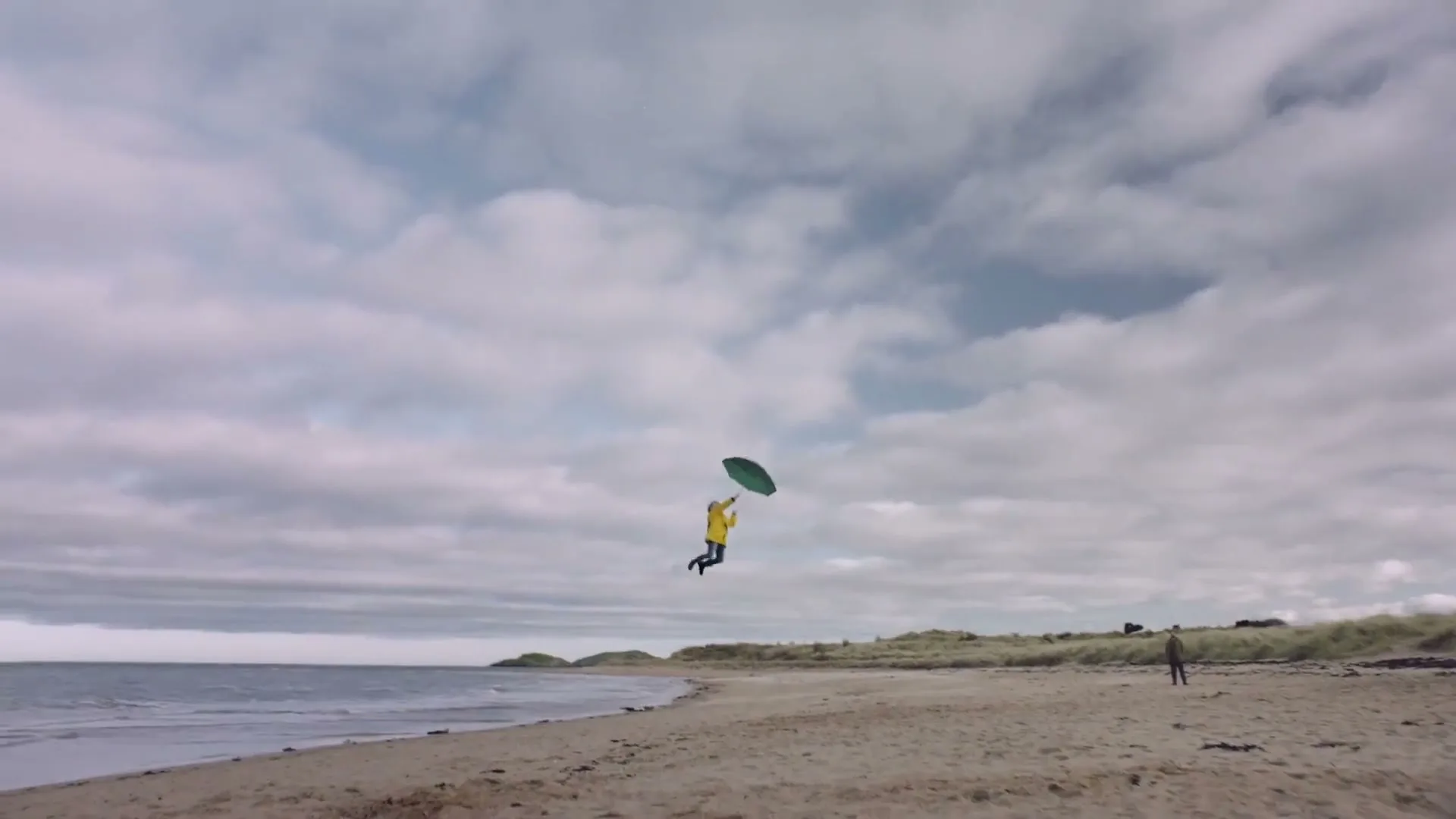 Scottish Power “Girl's Dance” (2020), frame 4