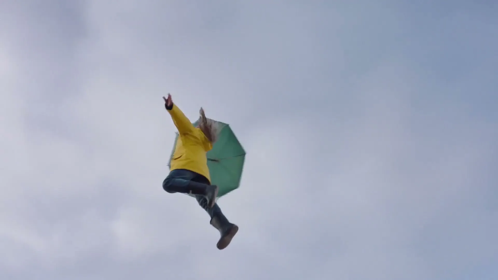Scottish Power “Girl's Dance” (2020), frame 5