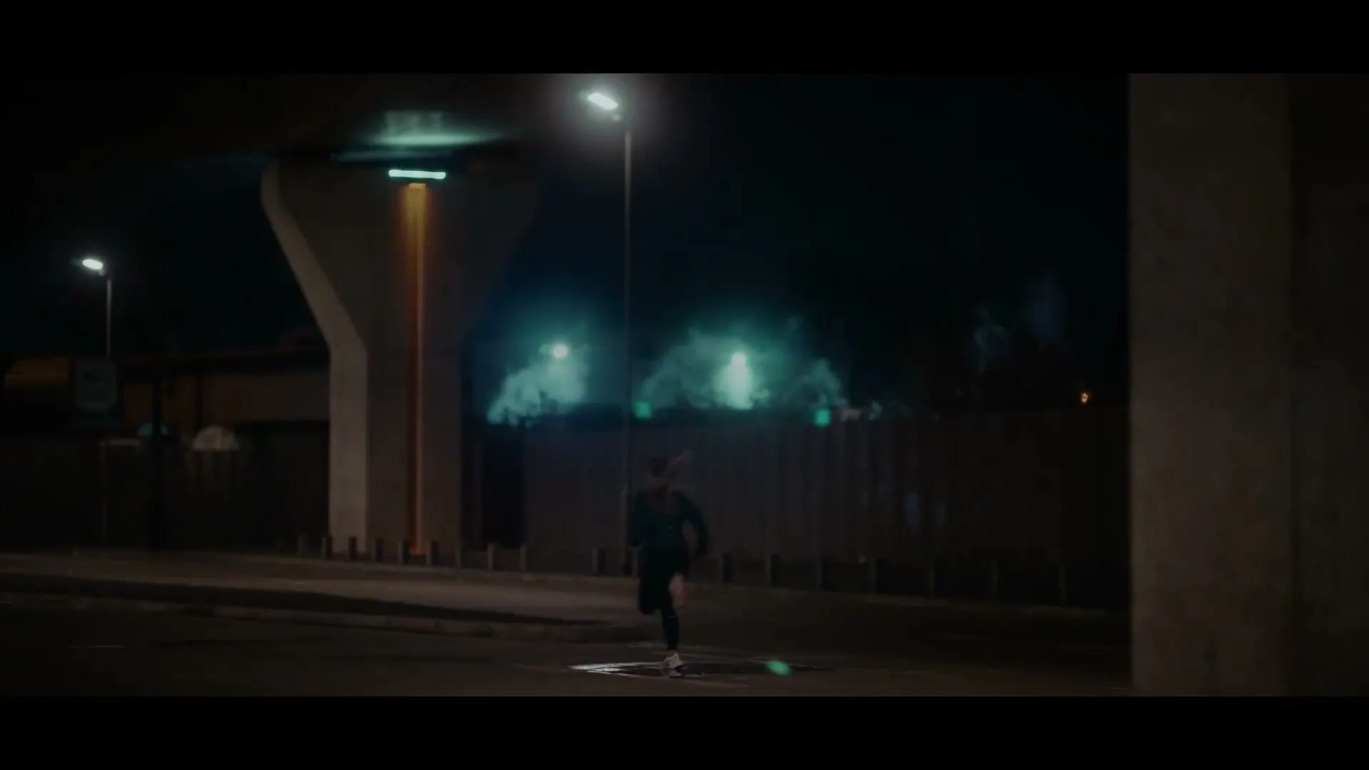 Asics "Frontrunner" (2022) commercial still