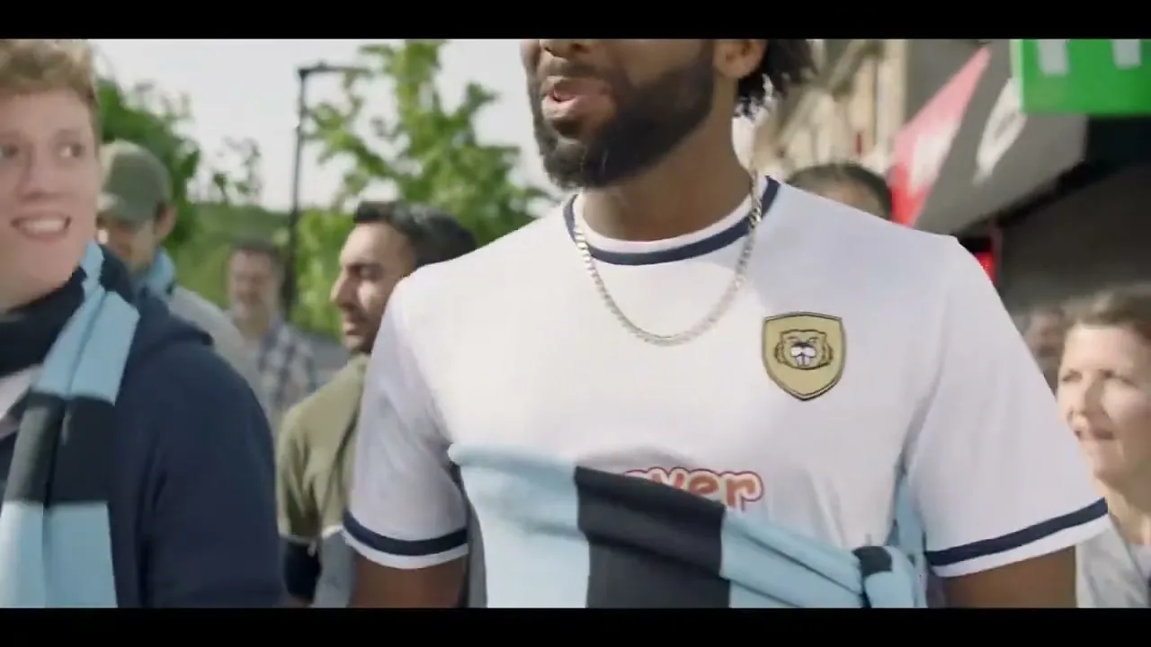 Paddy Power “Save Our Shirt” (2020), frame 4