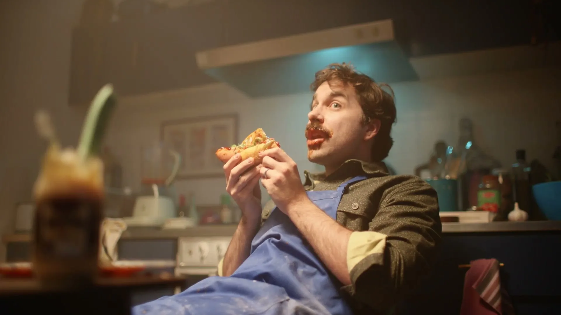 Hulu “Cheating” (2023), frame 5