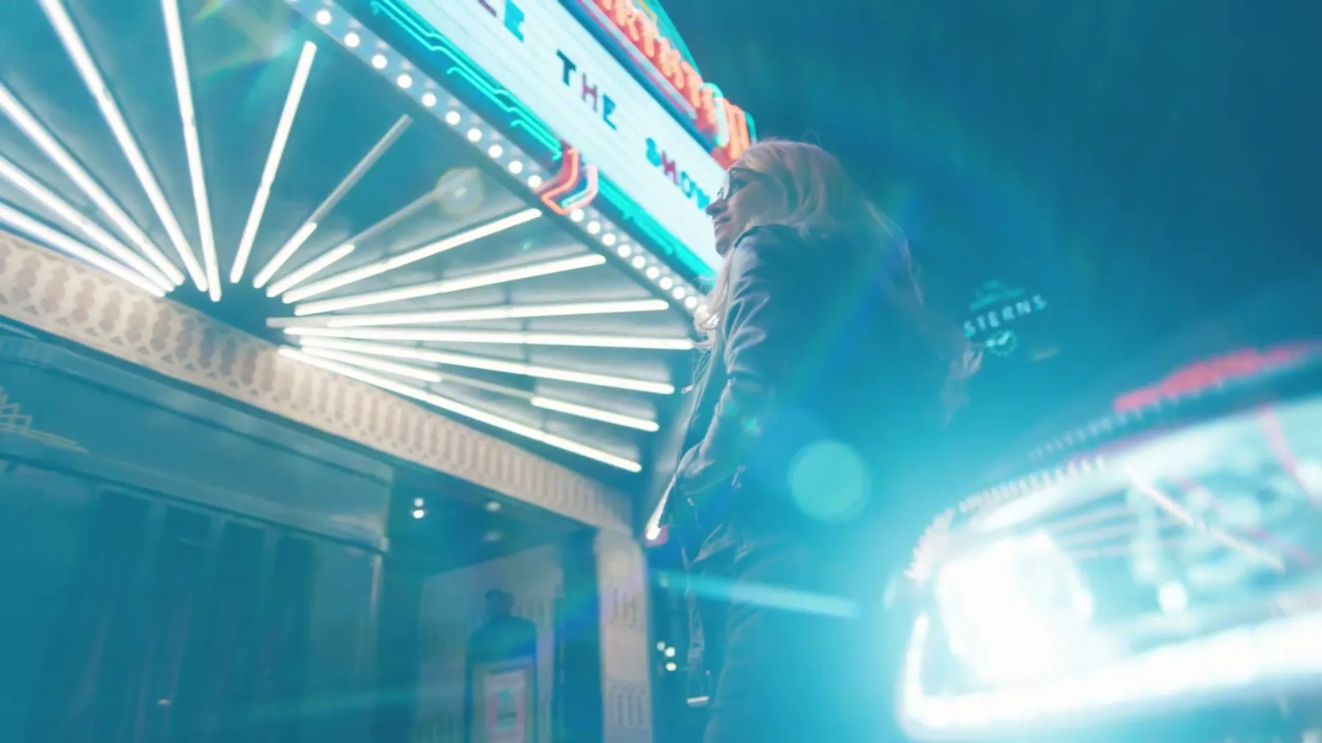 Lincoln “Dreams of Neon”, directed by Riccardo Jones