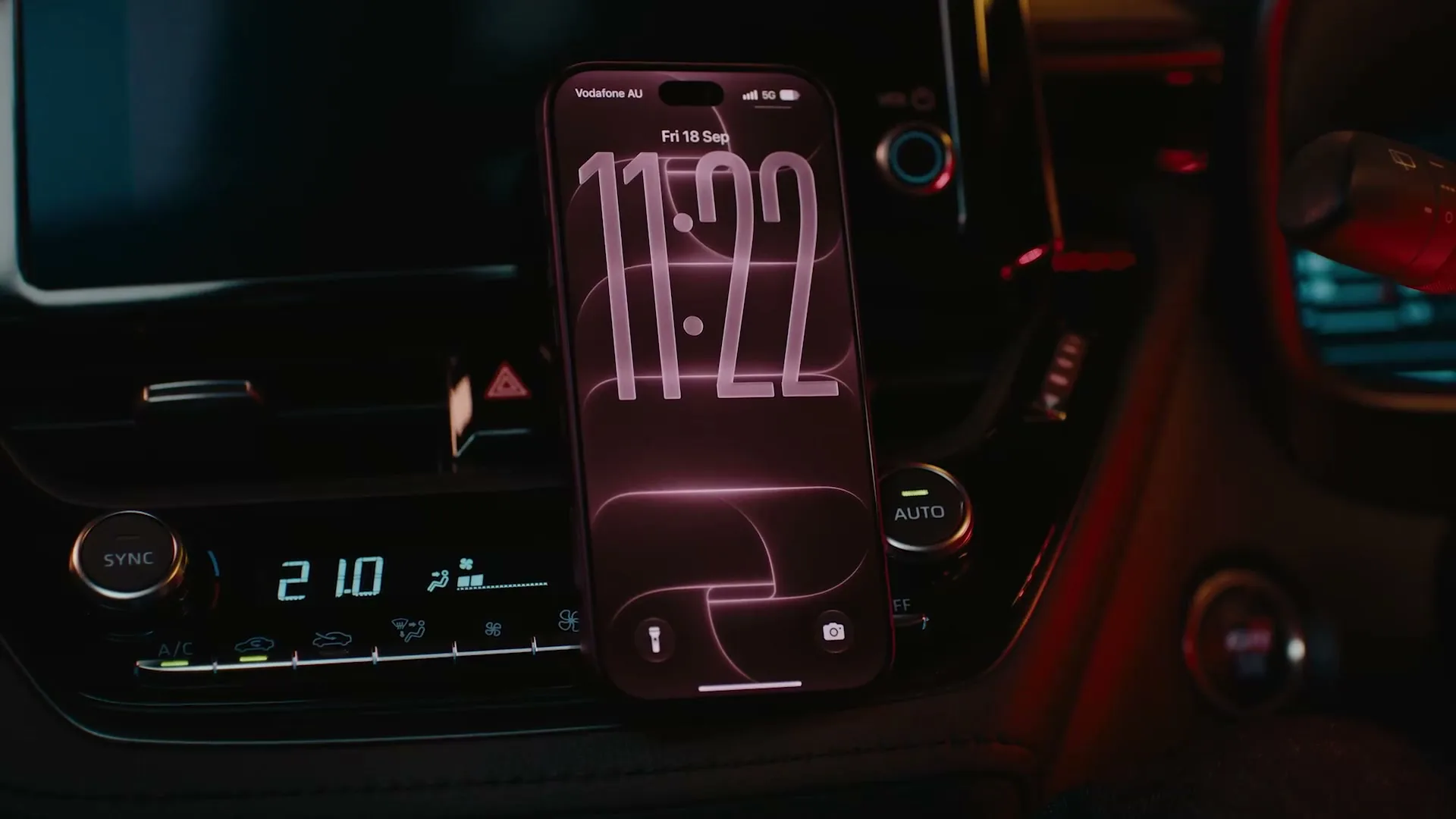 VODAFONE “x Apple - A Very Possibly True Story” (2026), frame 3