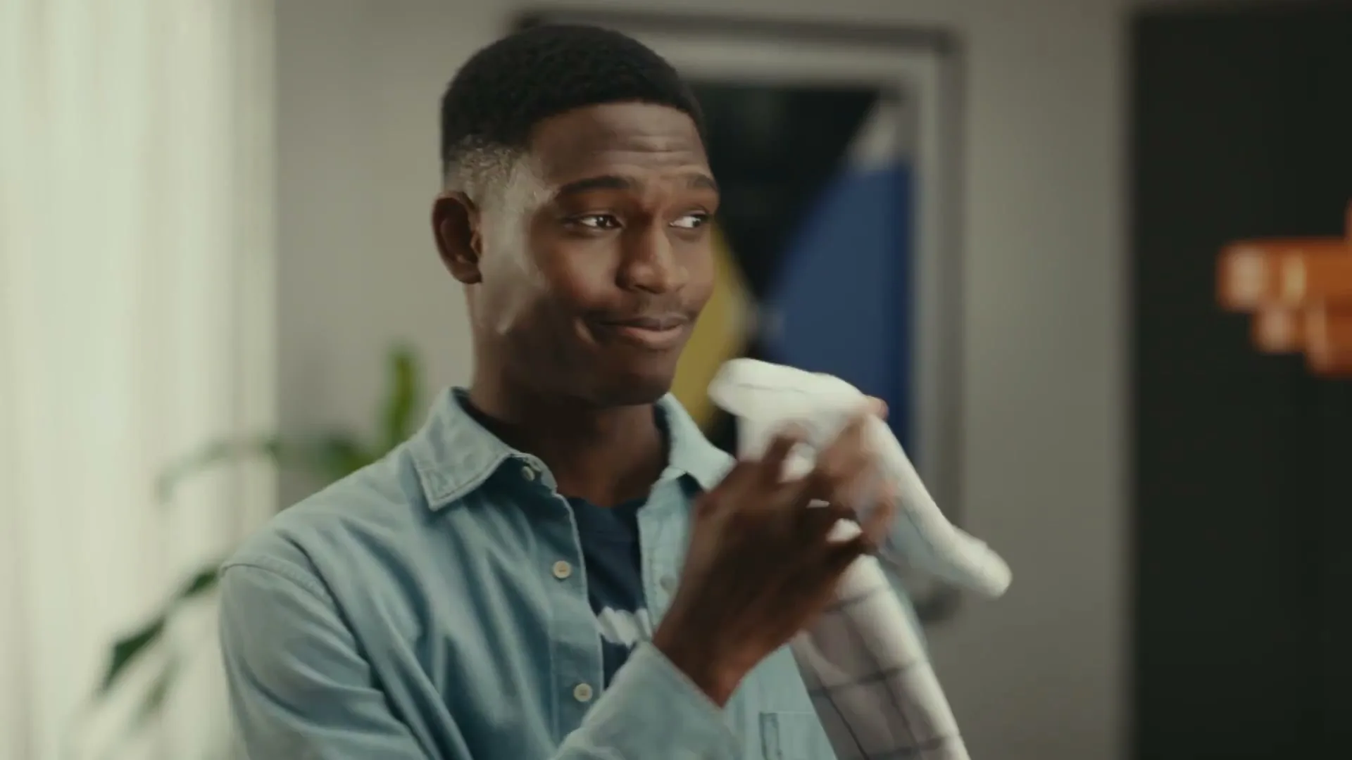 Procter & Gamble “Febreze - Roommates”, directed by Candice Vernon