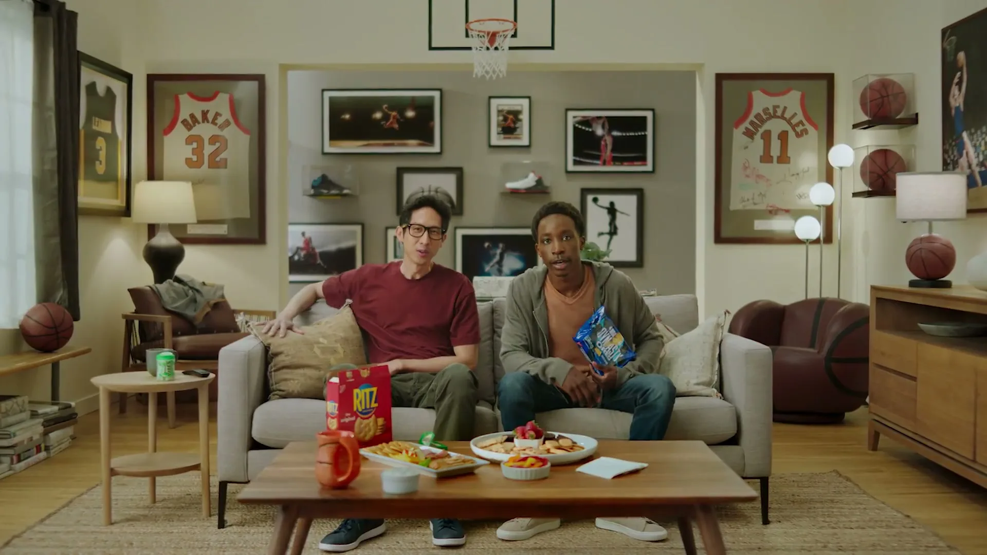Oreo “NBA Flashback” (2026), frame 2