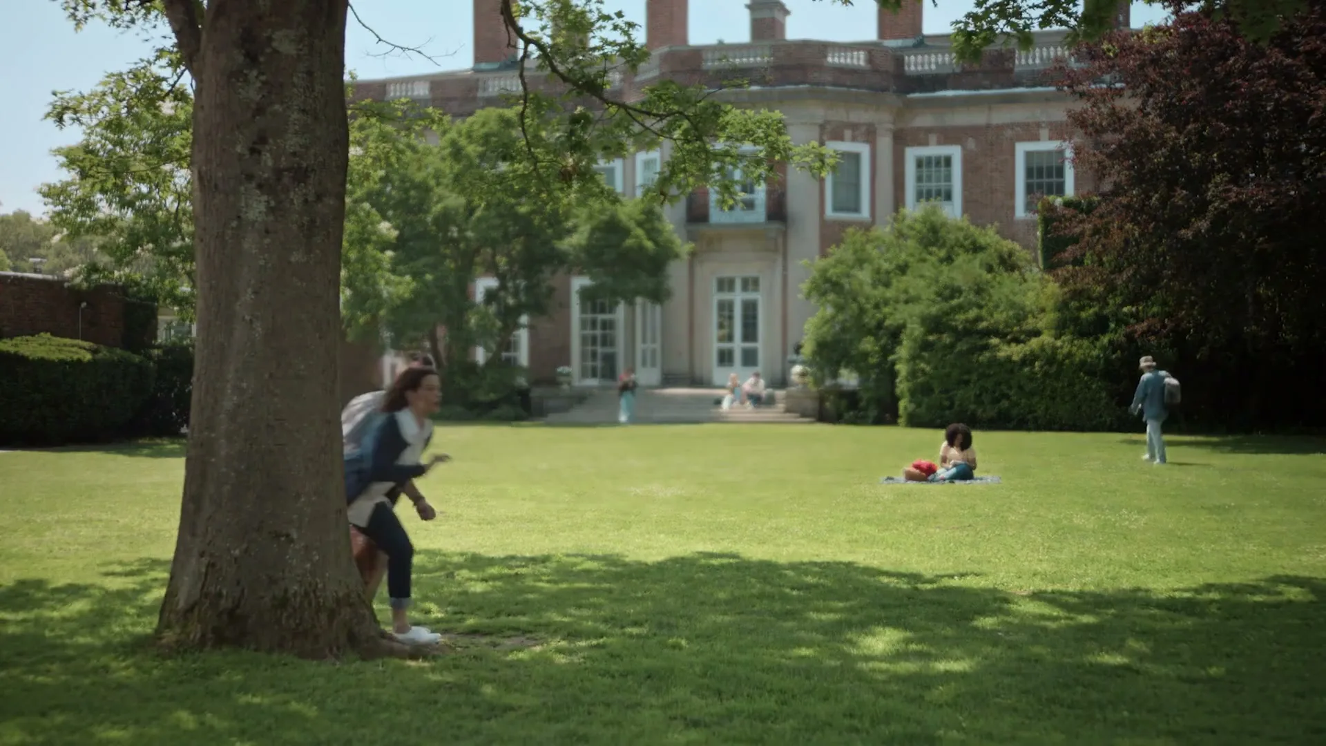Breeze “College Parents” (2025), frame 2