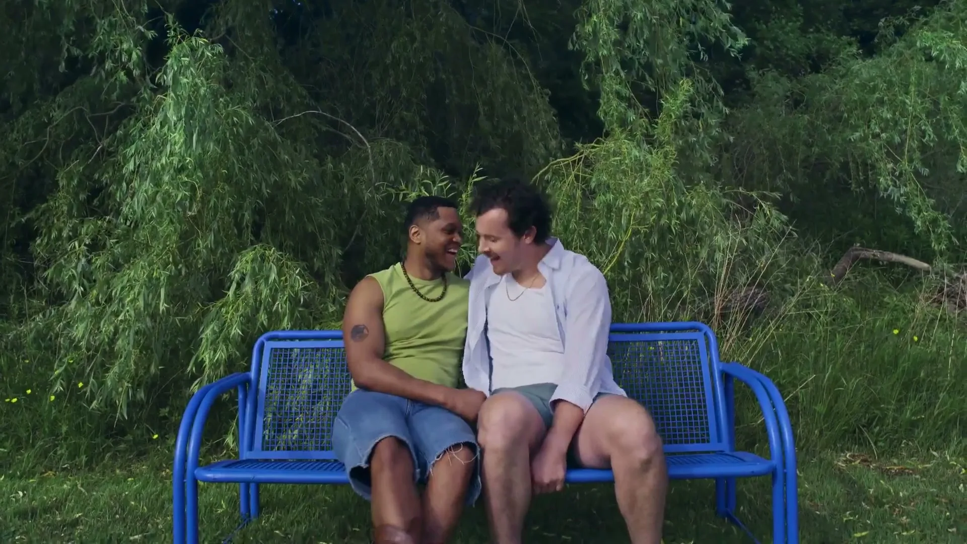 Hinge "It’s Funny We Met - Tyler & Jackson" (2025) commercial still