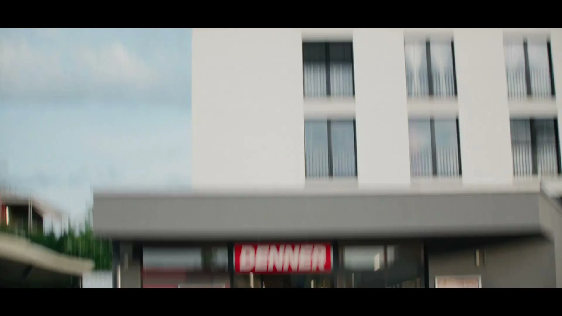 DENNER “Grill-Fever” (2025), frame 6