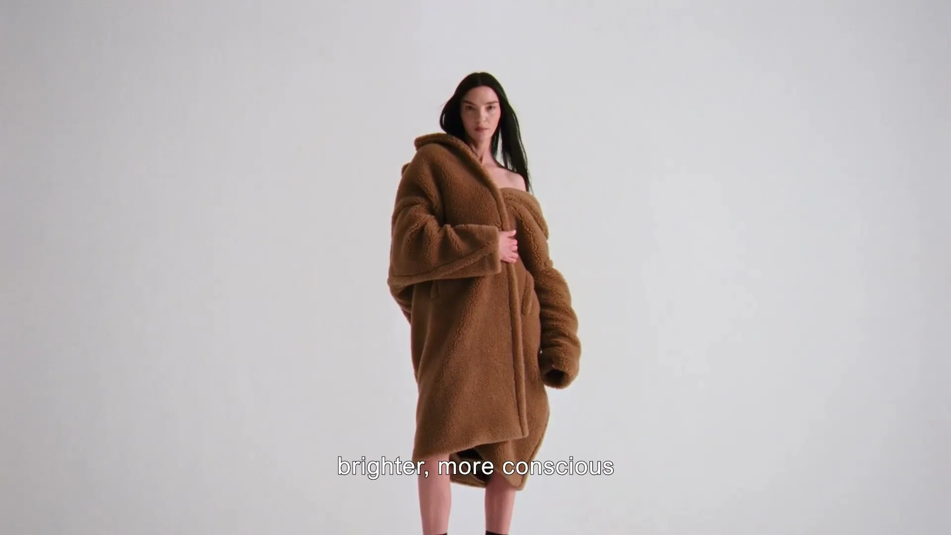 Max Mara “Icon Coats”, directed by Fiona Jane Burgess