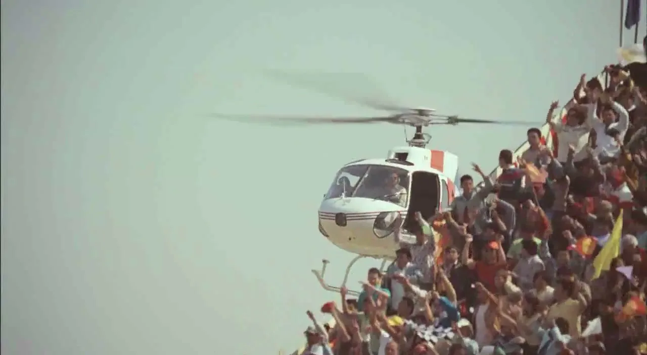 Audi "Warm Up" (2014) commercial still