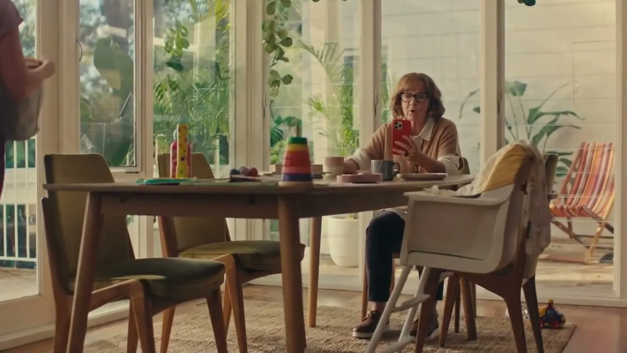 realestate.com.au “Keep Moving - Buyer” (2025), frame 3