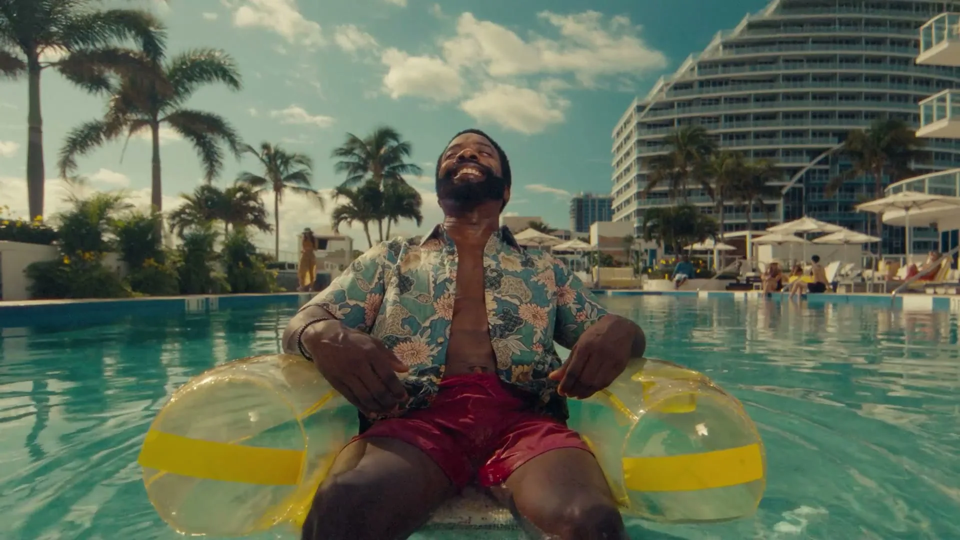 Spirit Airlines “Elbow Vacation (Director's Cut)” (2025)