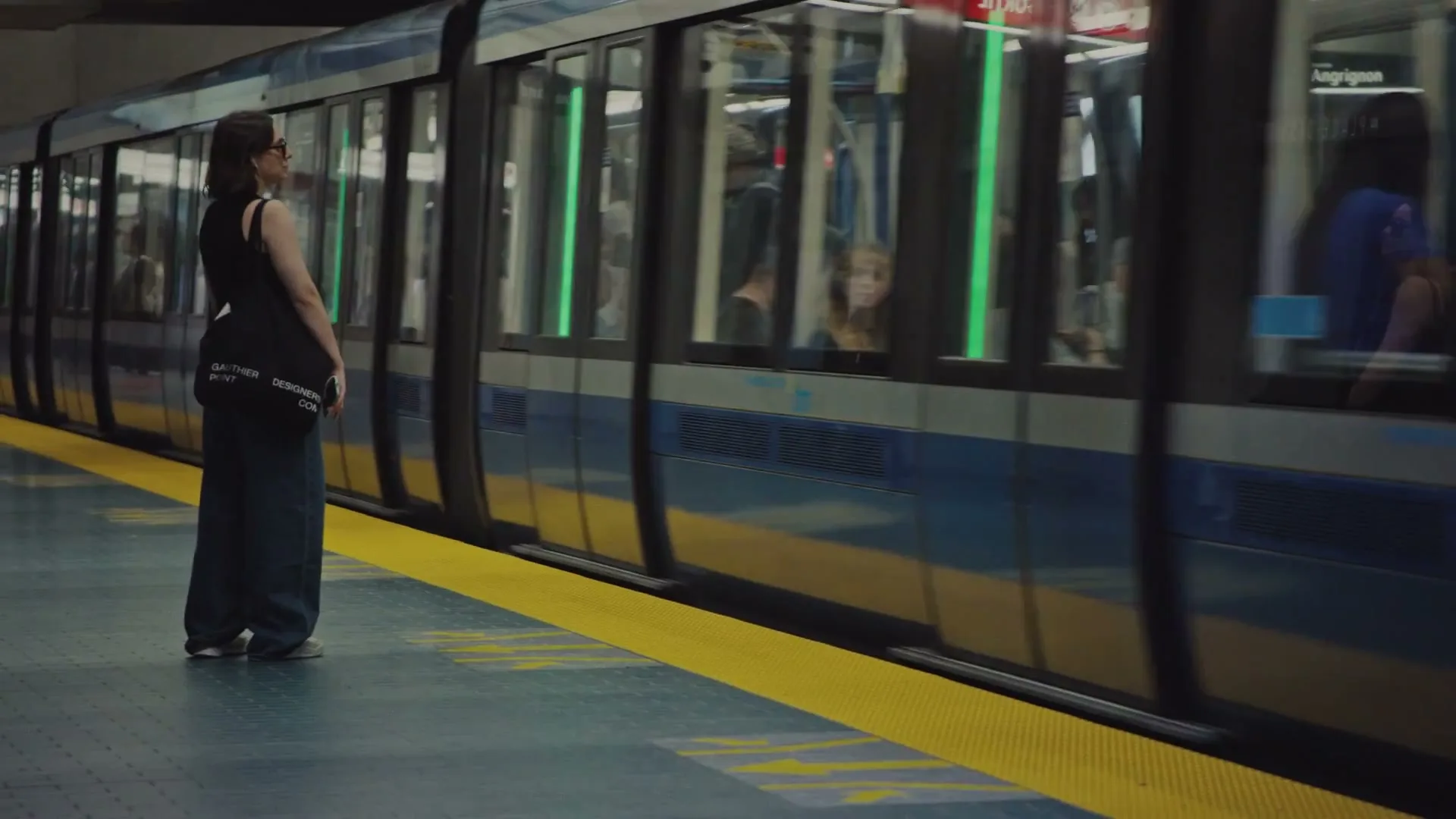 Orchestre symphonique de Montréal “Métro Chime” (2026), frame 5