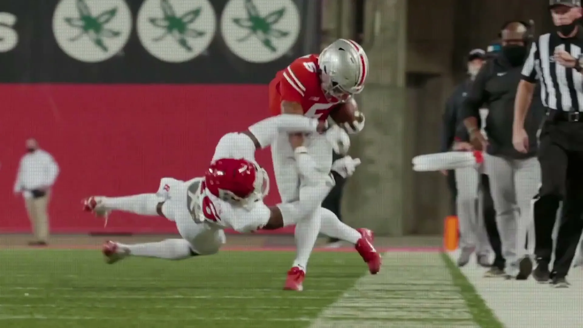 NFL “Take The Stage - Deebo” (2023), frame 6