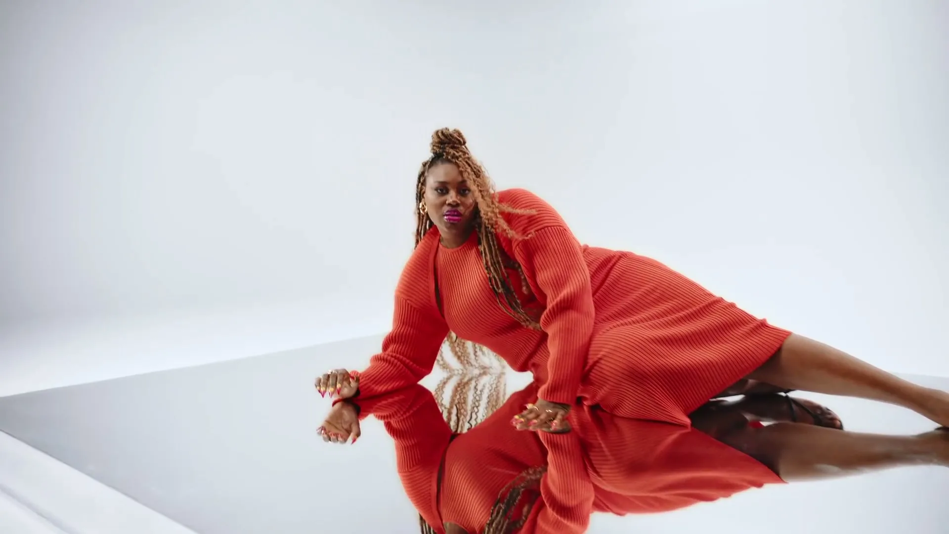 H&M “H&M - Beauty”, directed by Julius Hayes