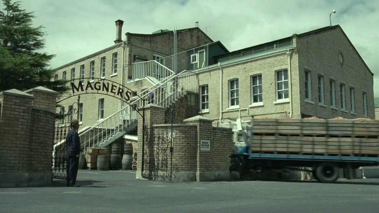 Magners "Straight" (2011) commercial still