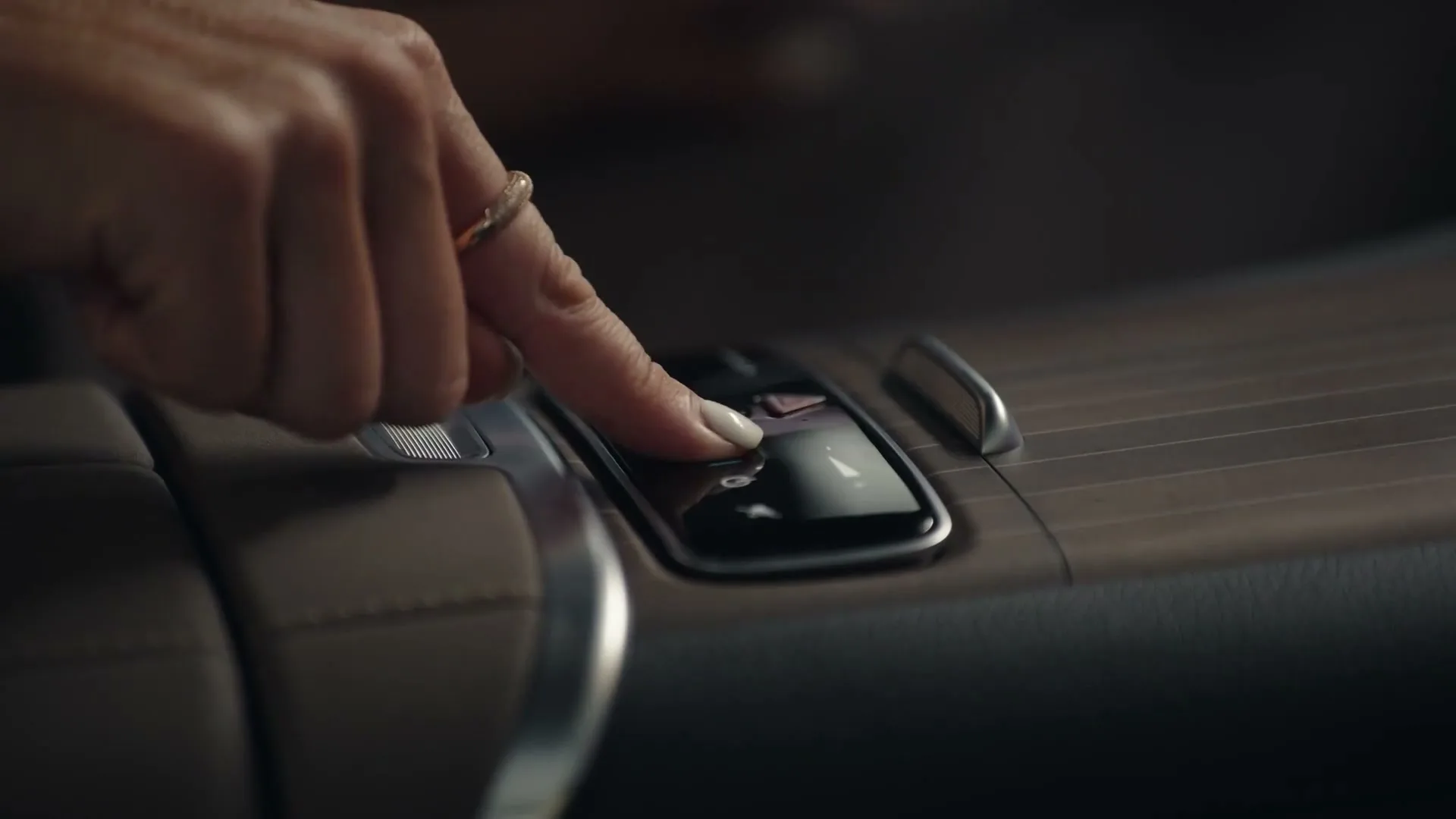 Mercedes Benz “Personalize” (2023), frame 3