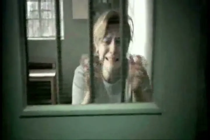 BARNARDO’S “Break The Cycle” (2009), frame 4