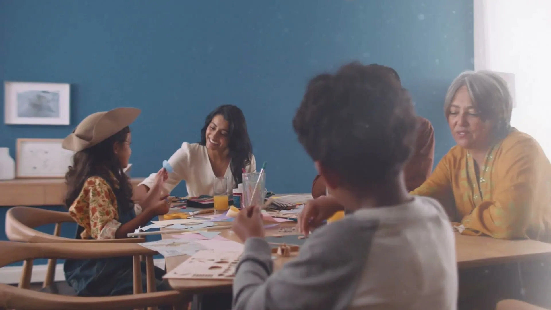 Dulux “Dulux”, directed by Marc Reisbig