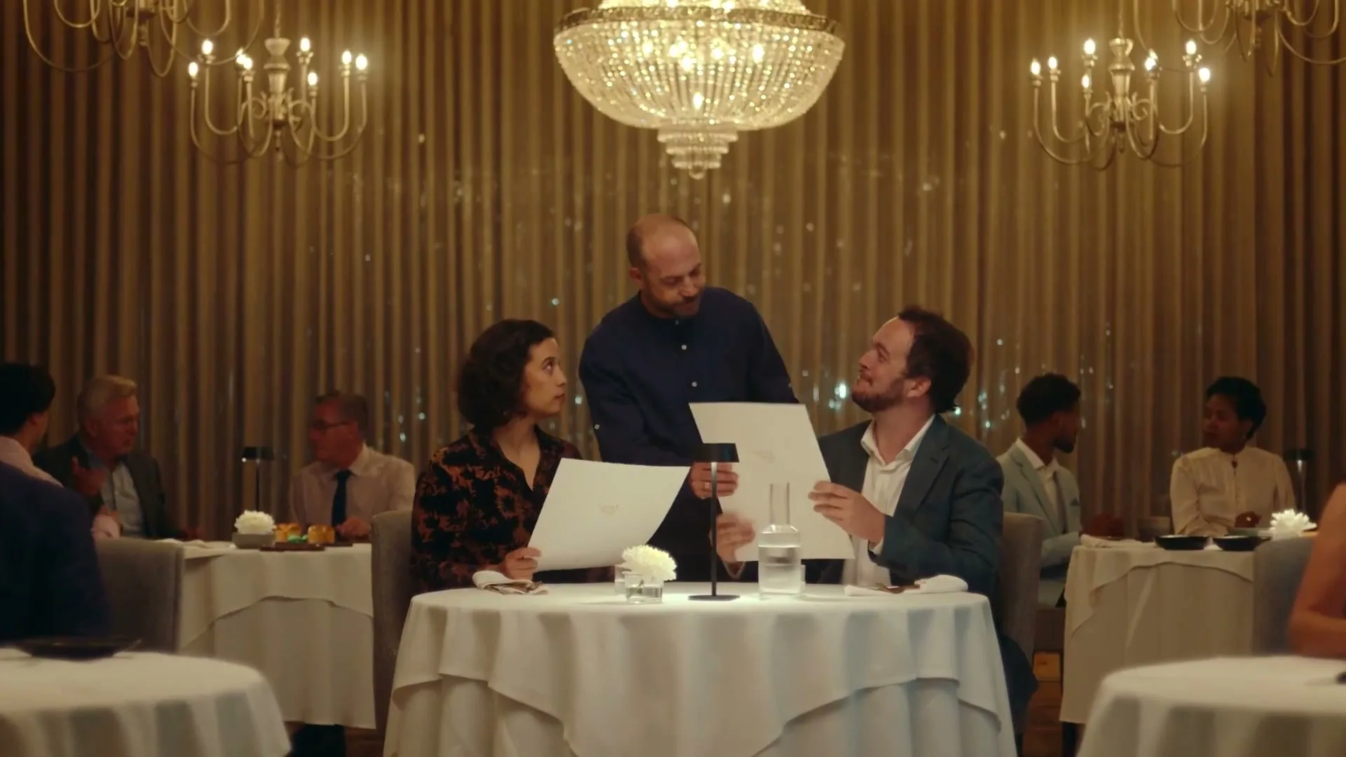 Tayto “Restaurant” (2025), frame 2