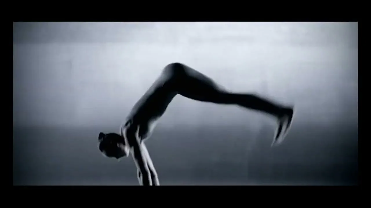 Audi “Gymnast” (2008), frame 5