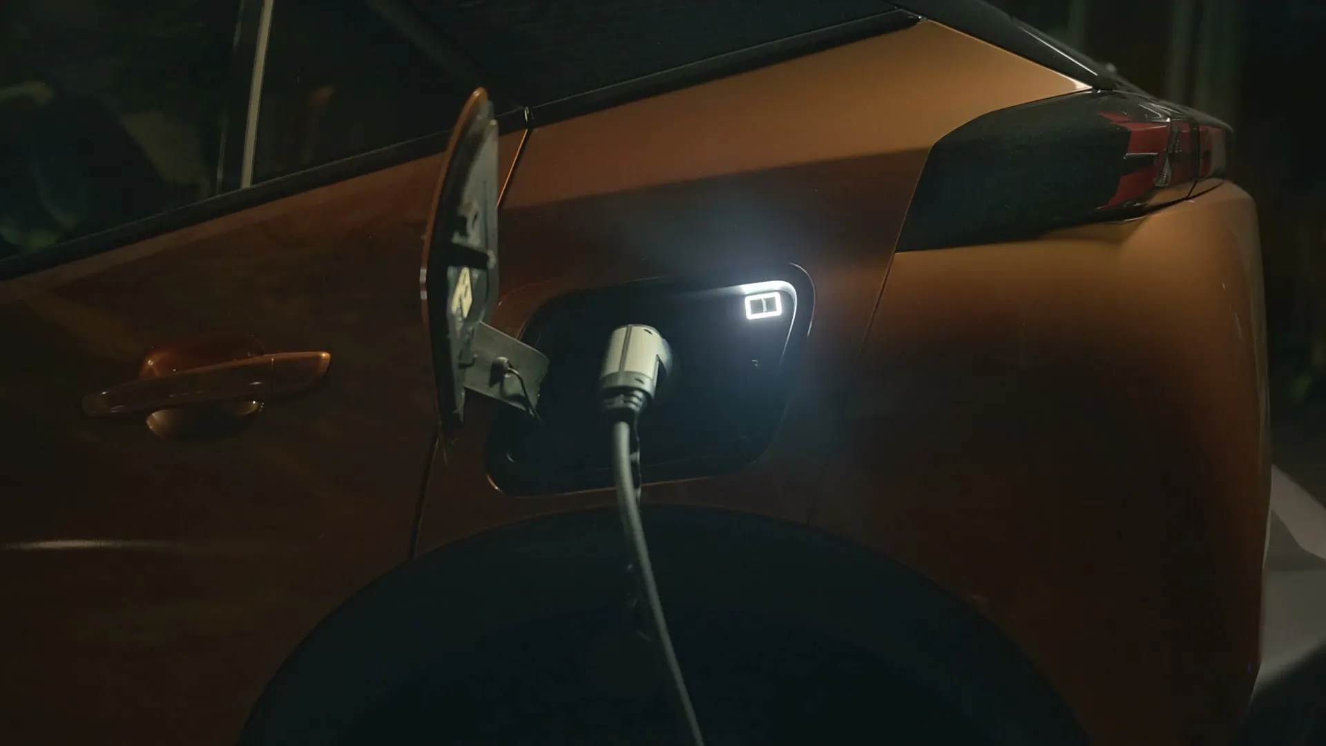 EDF "Jack Williams & Andrew Joseph Cross - Sleep" (2022) commercial still