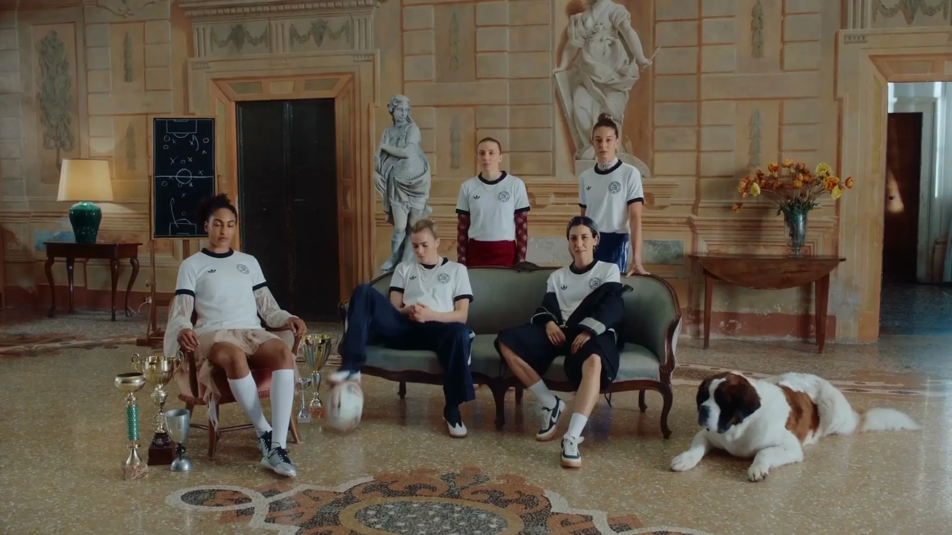 Google Pixel “DFB Women's Team” (2025)