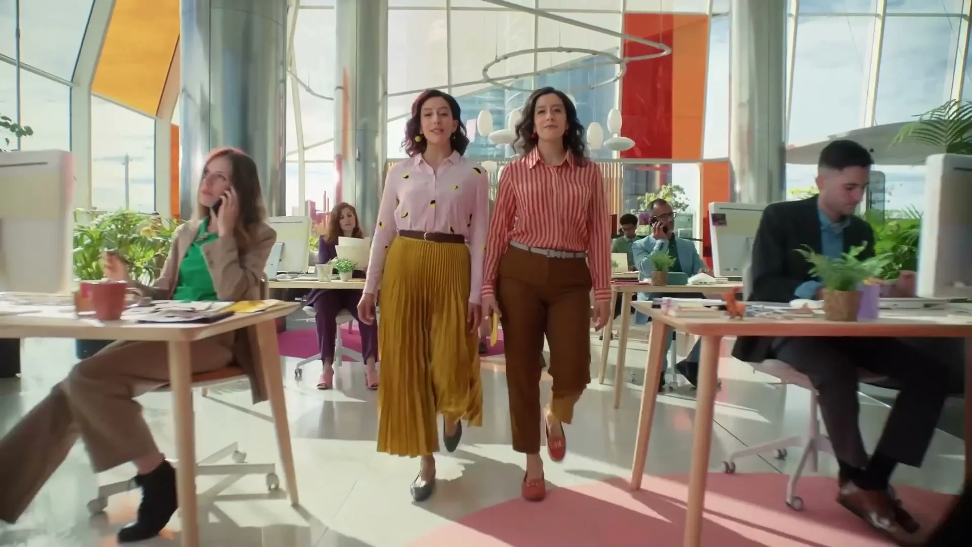 VOYA FINANCIAL “Voya - Office Twins” (2024), frame 3