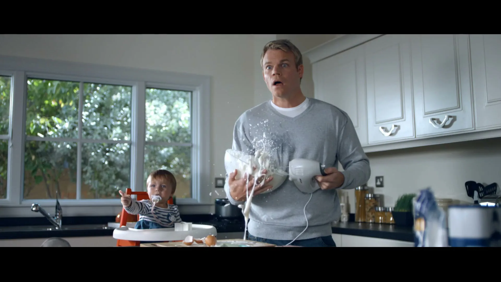 European Tour "Saatchi London" (2015) commercial still