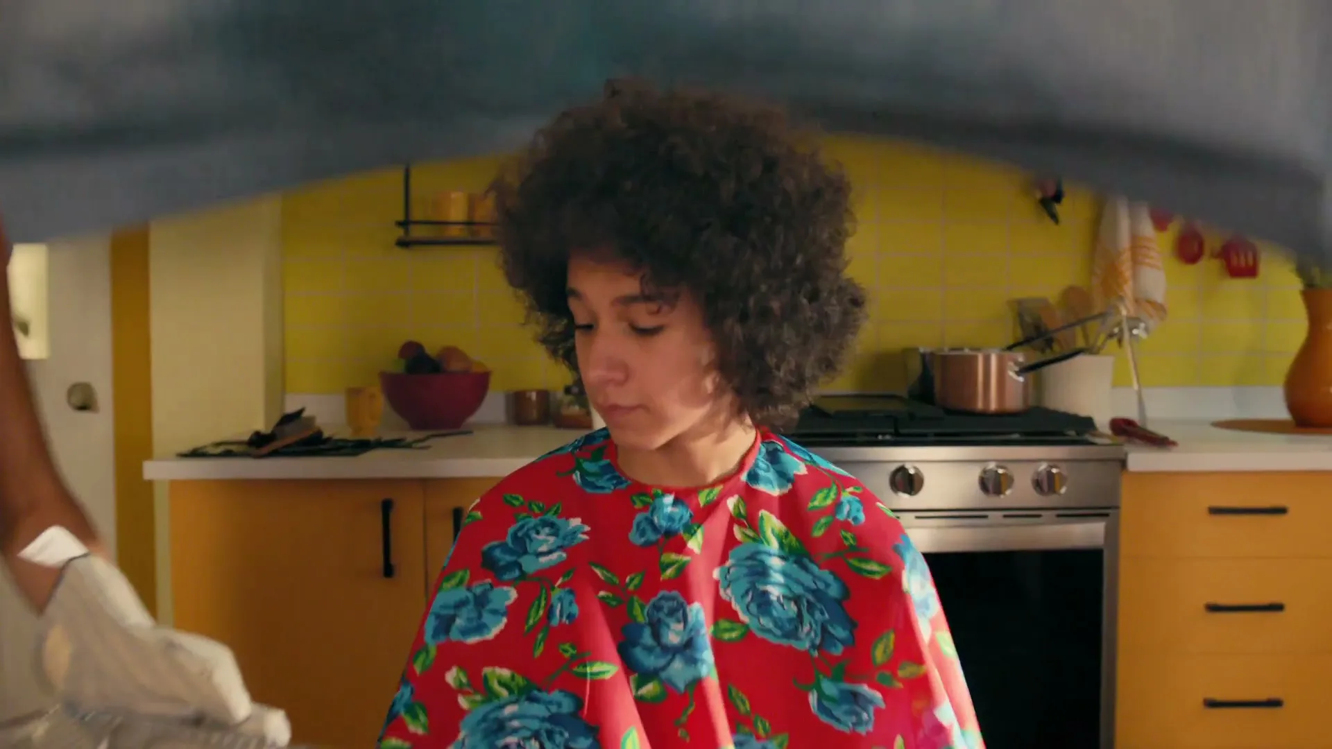 Whirlpool "Haircut" (2022) commercial still