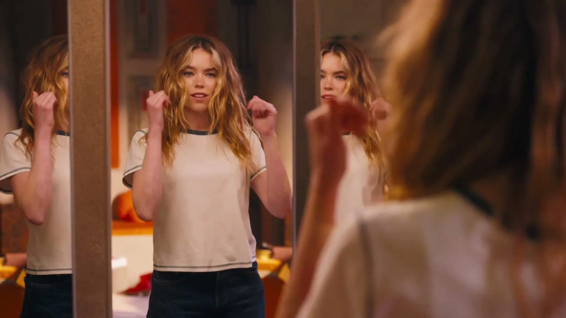 Ulta “Supergirl” (2026), frame 6