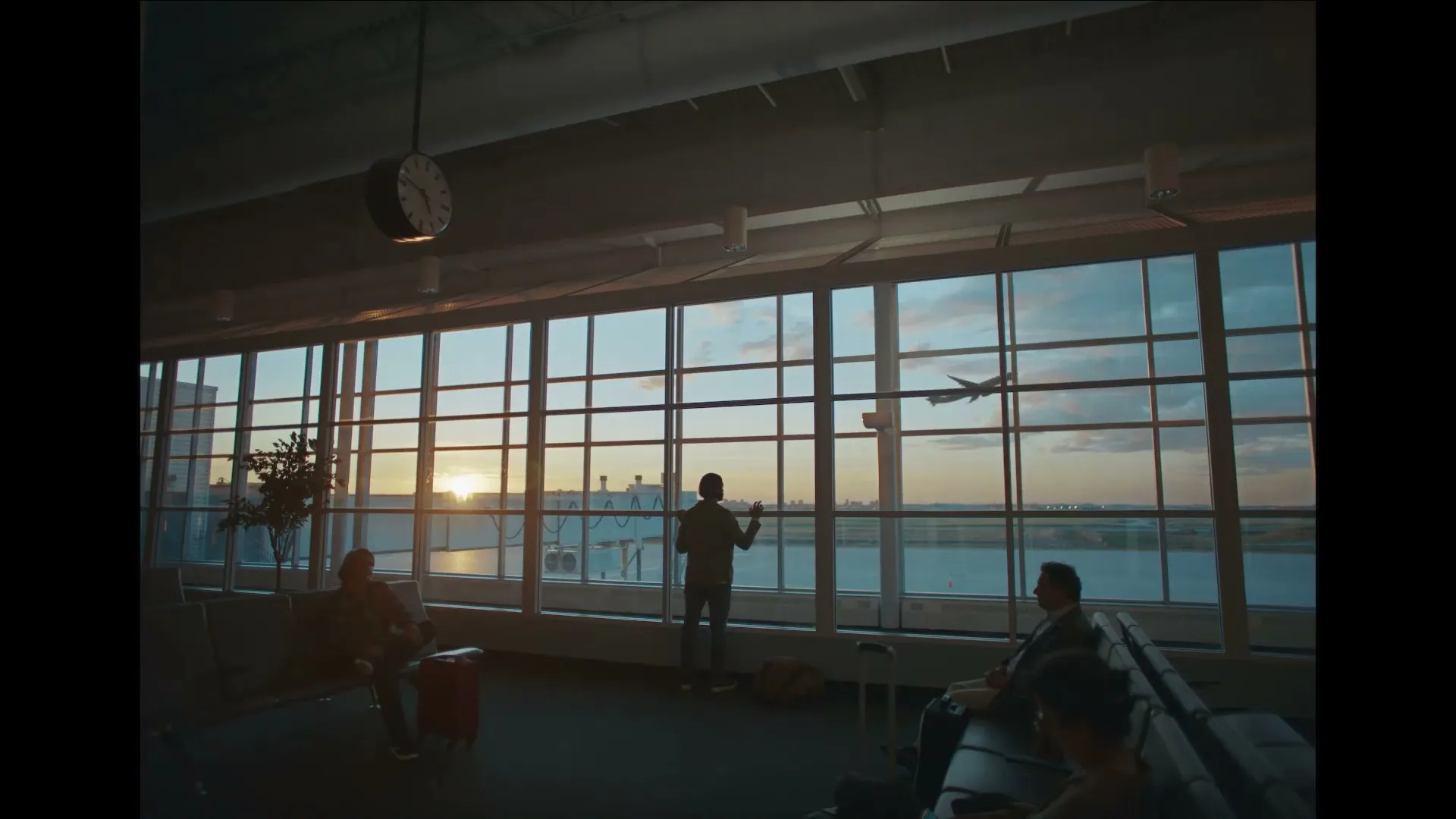 Metrolinx, UP Express "Leaving On A Jet Plane" (2022) commercial still