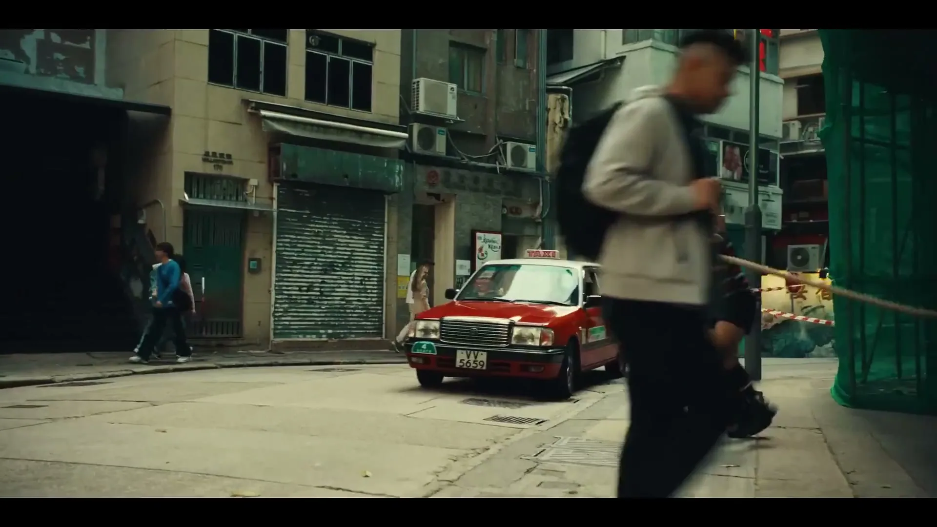 HSBC “Let’s SVNS This City” (2026), frame 3